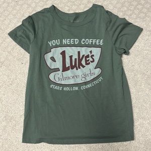 Short sleeve green Gilmore Girls t-shirt sz M Luke’s